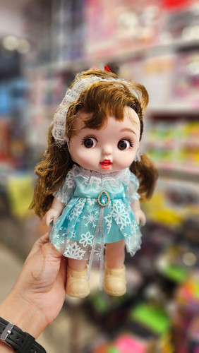 عروسک گوشتی
